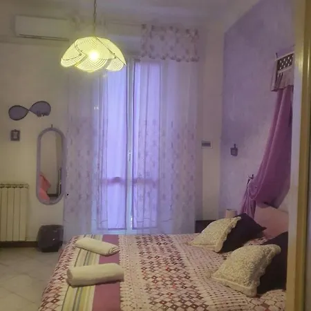 La Maison Des Caprices_ _stazione_5terre * La Spezia